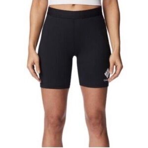 Columbia Women’s Hike Bike Shorts 6 inch inseam - Black